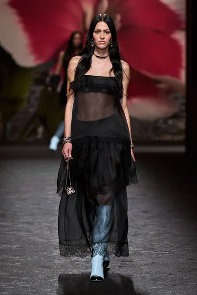 Look 62
